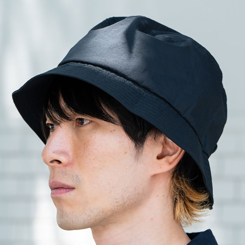 黒バケハ”人気が急沸騰！洒落者たちの最新スタイル3選。愛用