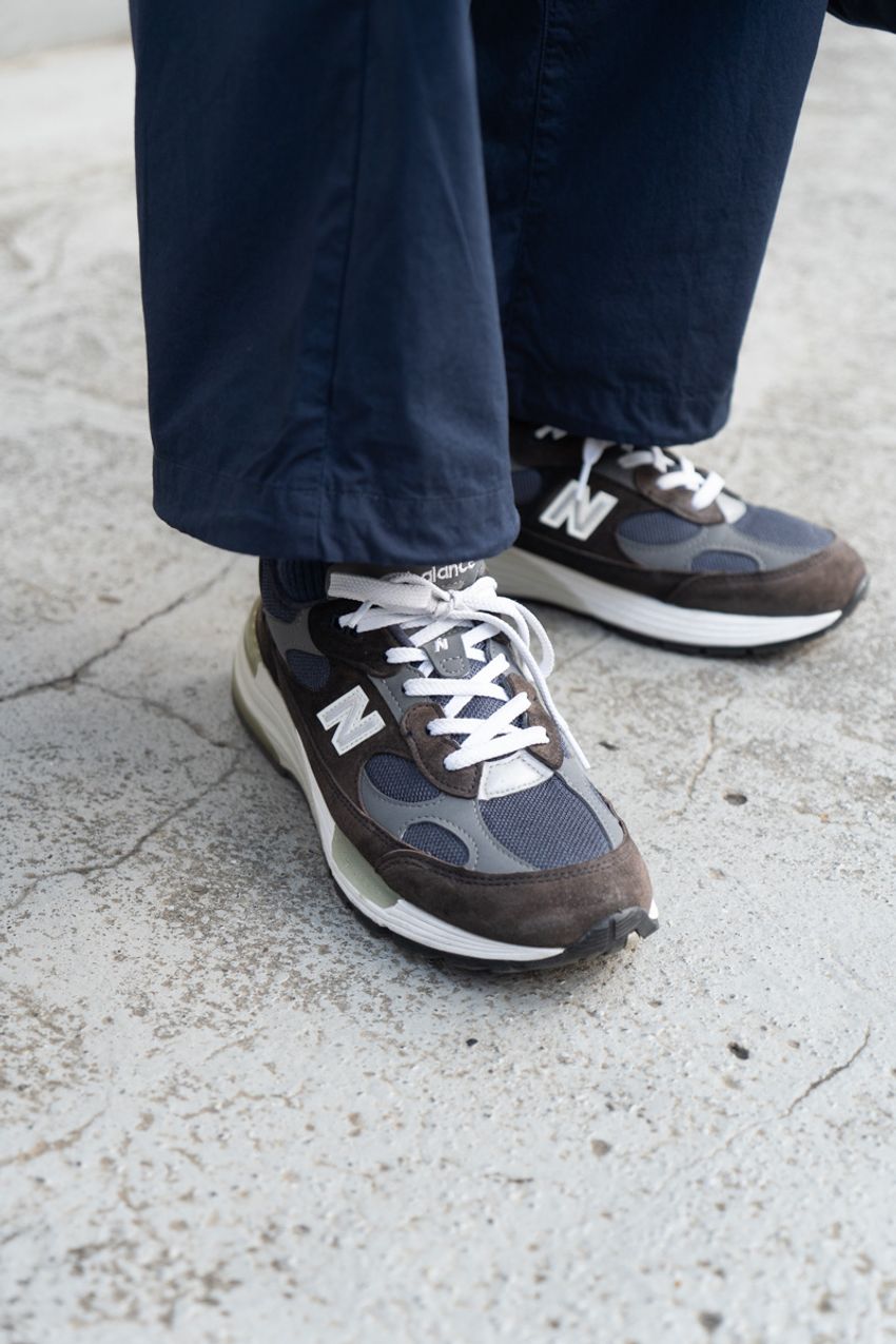 業界人も夢中！夏にこそ選びたい「オーラリー」のパンツ。その魅力をスナップで深堀りしてみた - 5枚目の画像