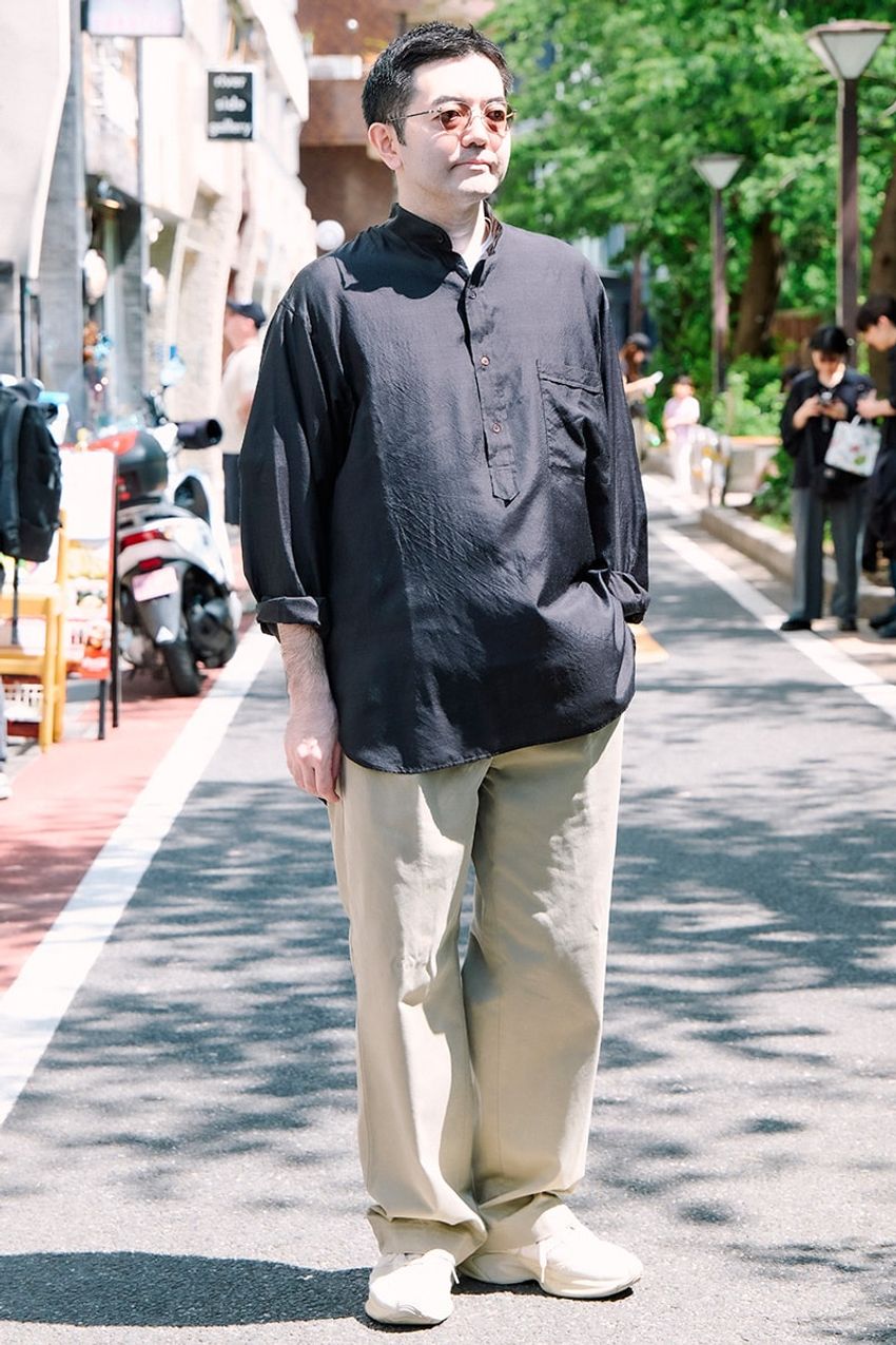 業界人も夢中！夏にこそ選びたい「オーラリー」のパンツ。その魅力をスナップで深堀りしてみた - 2枚目の画像