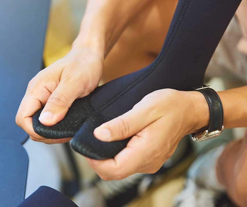 【海の失敗談】「狭いセダンで無理やり着替えて…（笑）」ロッチコカドがヘビロテする“サーフギア” - 25枚目の画像