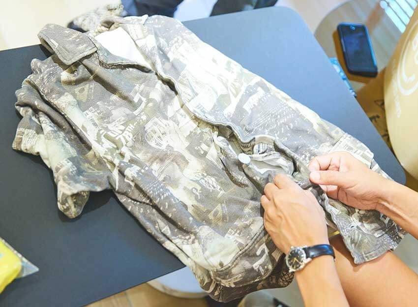 【海の失敗談】「狭いセダンで無理やり着替えて…（笑）」ロッチコカドがヘビロテする“サーフギア” - 19枚目の画像