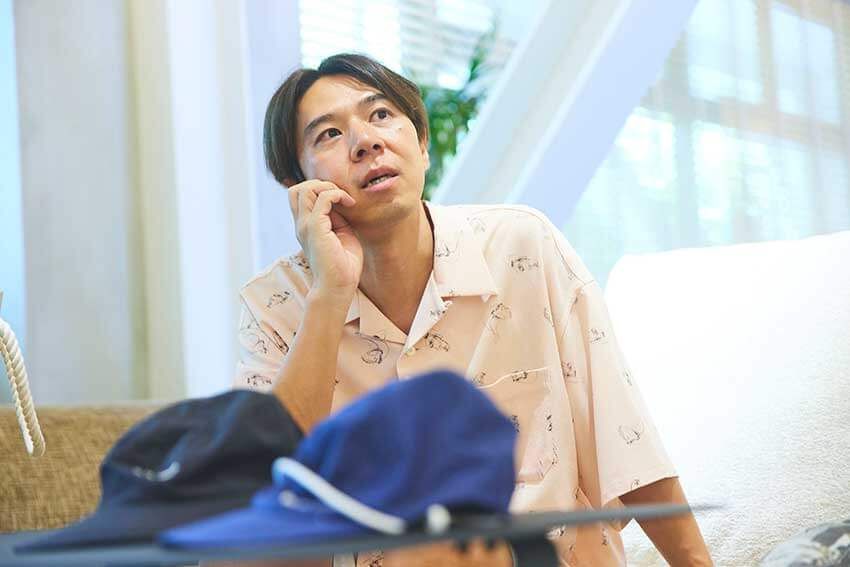 【海の失敗談】「狭いセダンで無理やり着替えて…（笑）」ロッチコカドがヘビロテする“サーフギア” - 22枚目の画像