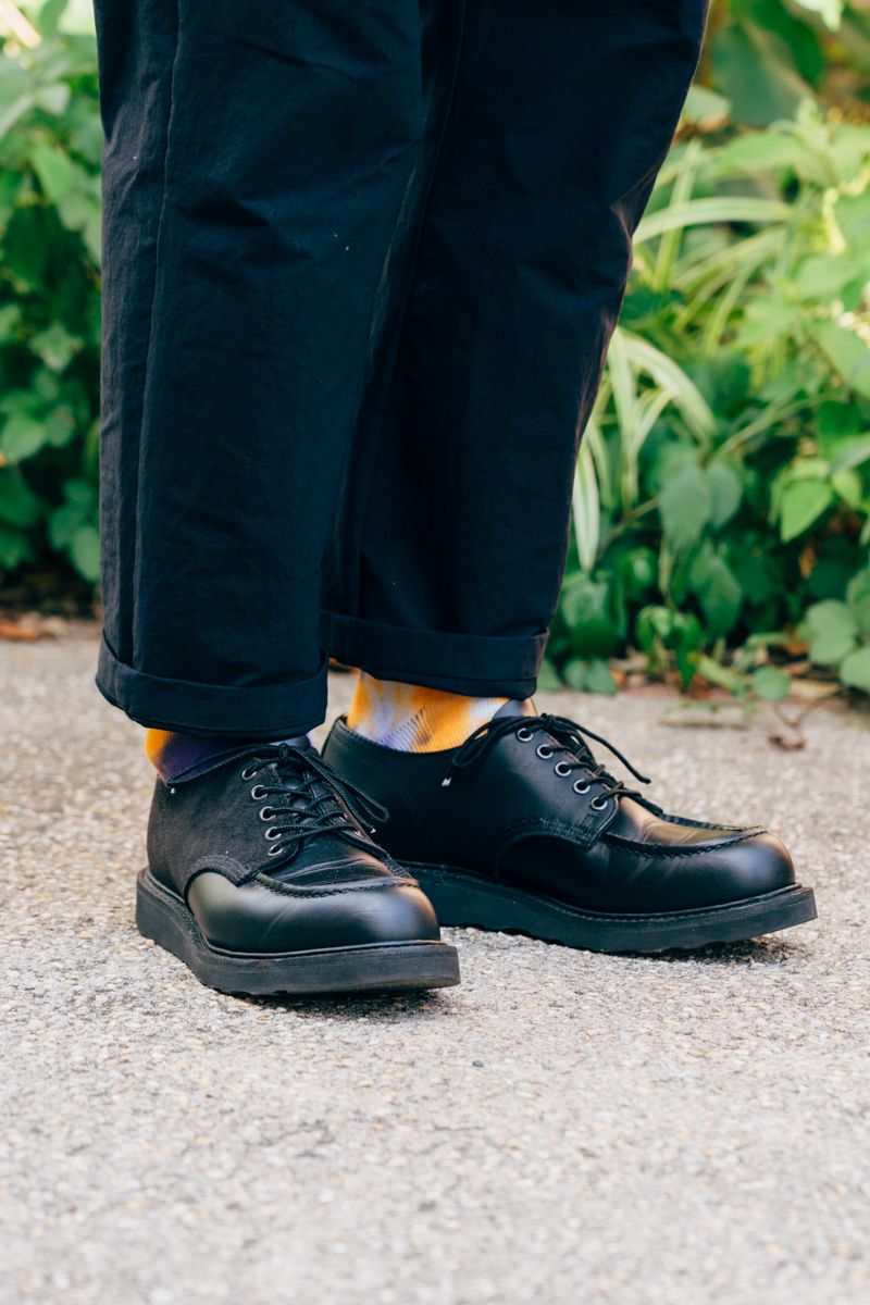 ロールアップした裾から見える、柄ソックスも遊びがあって良いね！