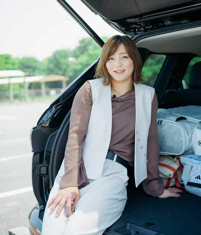 パリ五輪後に新型「三菱 アウトランダー」を購入！柔道金メダル角田夏実が父から受け継ぐクルマ愛 - 2枚目の画像