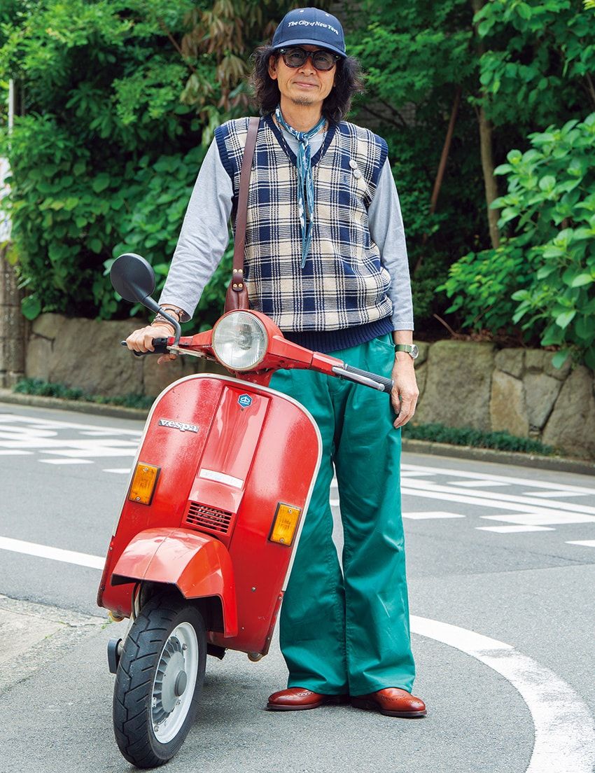 ベスト＝ポロ ラルフ ローレン　カットソー＝グッドオン　パンツ＝ウィローパンツ　靴＝不明