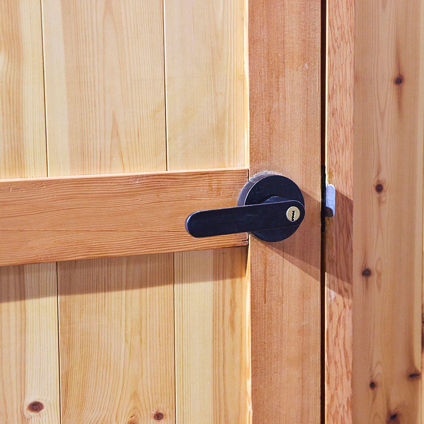 「便器を間違えて購入」「金欠でドアノブを妥協」スウェーデン人モデルが経験したリノベの失敗談4選 - 11枚目の画像