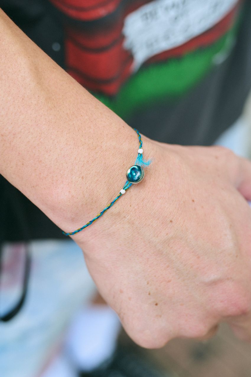 もうしばし夏的ムードを大切に！季節感たっぷりな爽やか&軽やかなコーデ3選 - 10枚目の画像