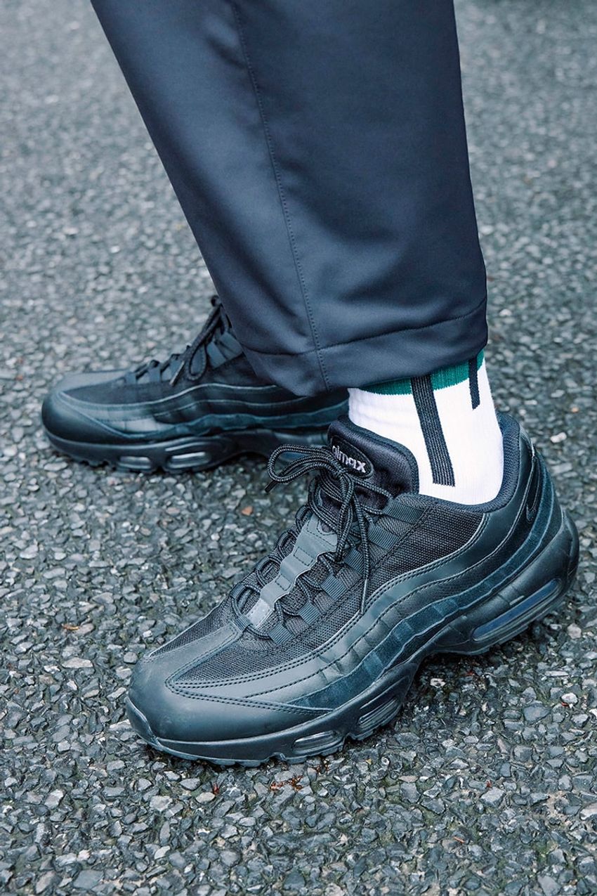 夏のブラックスタイルは“スポカジ”テイストが新鮮だ！ライトで爽やかに仕上げた3名 - 5枚目の画像