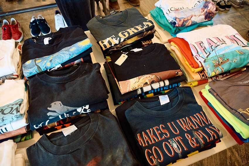 カーハートの黒パンツ、プリンスT、サーフショーツも！鈴木真悟が「内田商店」で出合った秀逸古着4選 - 17枚目の画像