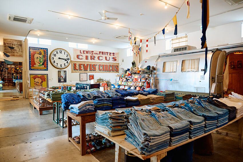 【群馬遠征】古着好きディレクター・鈴木真悟が古着の名店で組んだ、盛夏・晩夏・初秋コーデ - 1枚目の画像