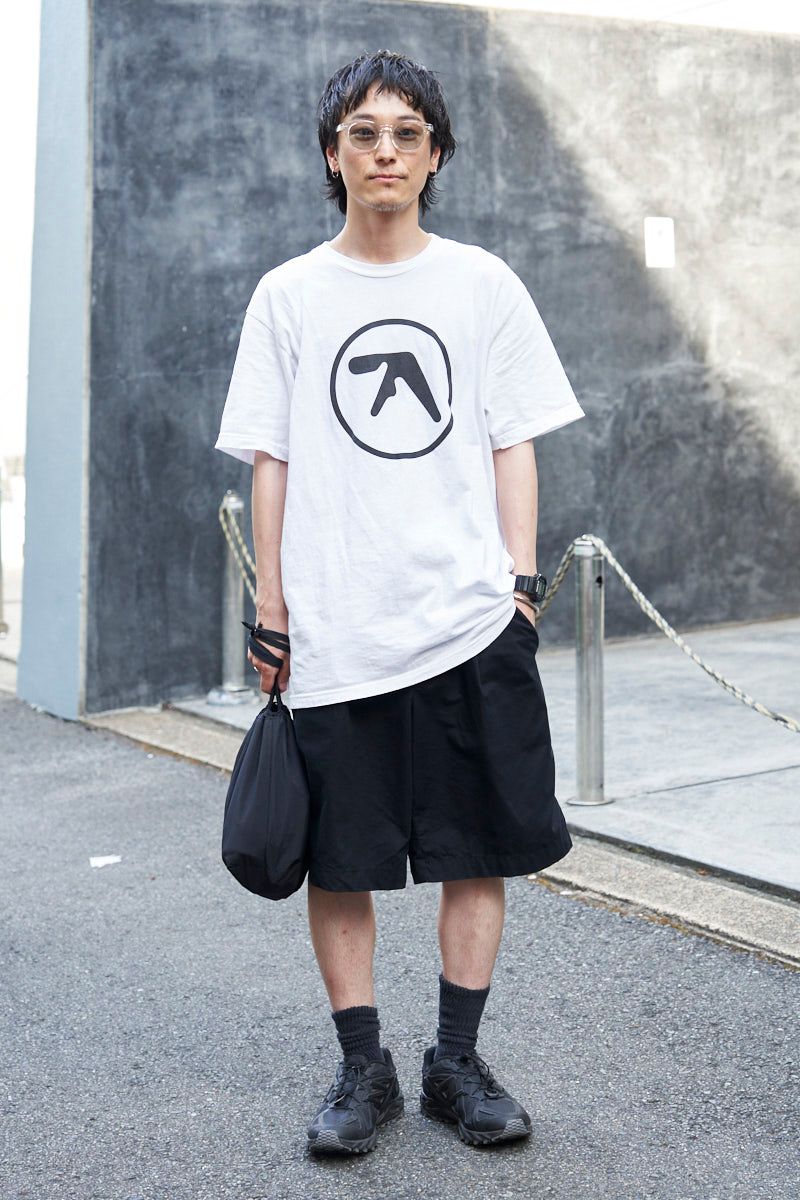 Tシャツ＝シュプリーム