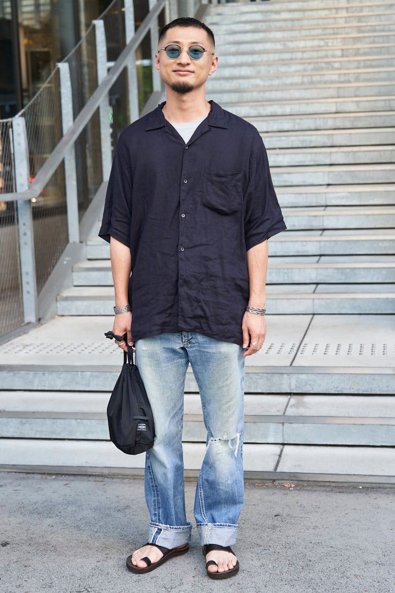 シャツ＝コモリ