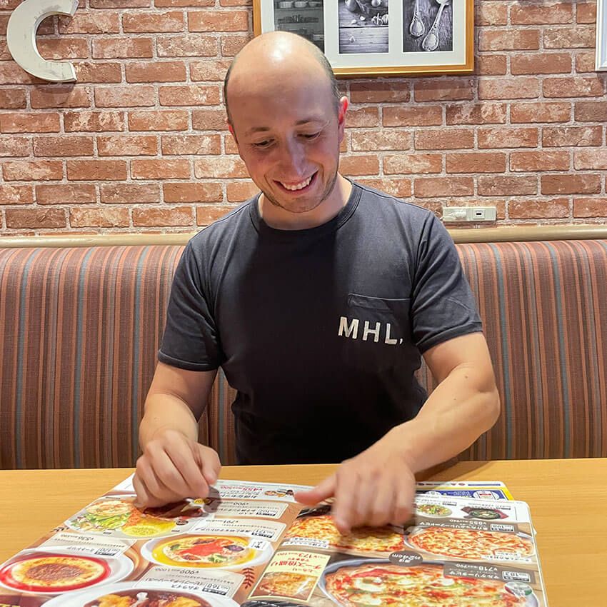 開発費8億円!?「ガストのピッツァは本格的」マッシが語る“本場イタリアのルール”と日本式の魅力 - 1枚目の画像