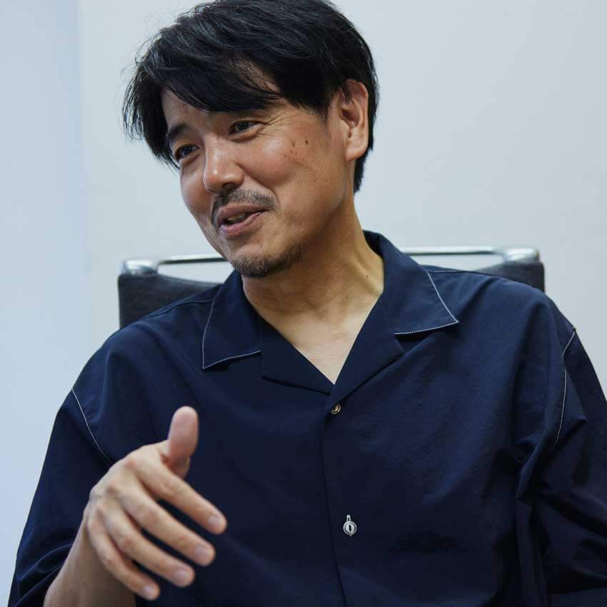 時給1000円「おっさんレンタル」が中年を救う？58歳スタイリスト