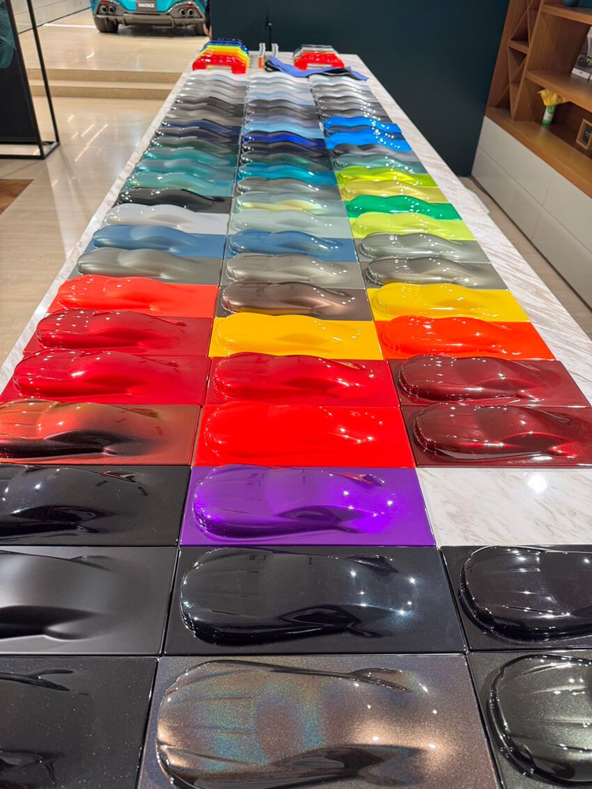 1億5000万円の激レア・アストンマーティン！カーカスタムのプロが実物を見ながら実況レポ - 2枚目の画像