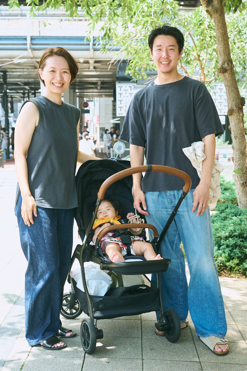 Tシャツ＝ジャーナルスタンダード　デニム＝ブルームアンドブランチ　シューズ＝ビルケンシュトック