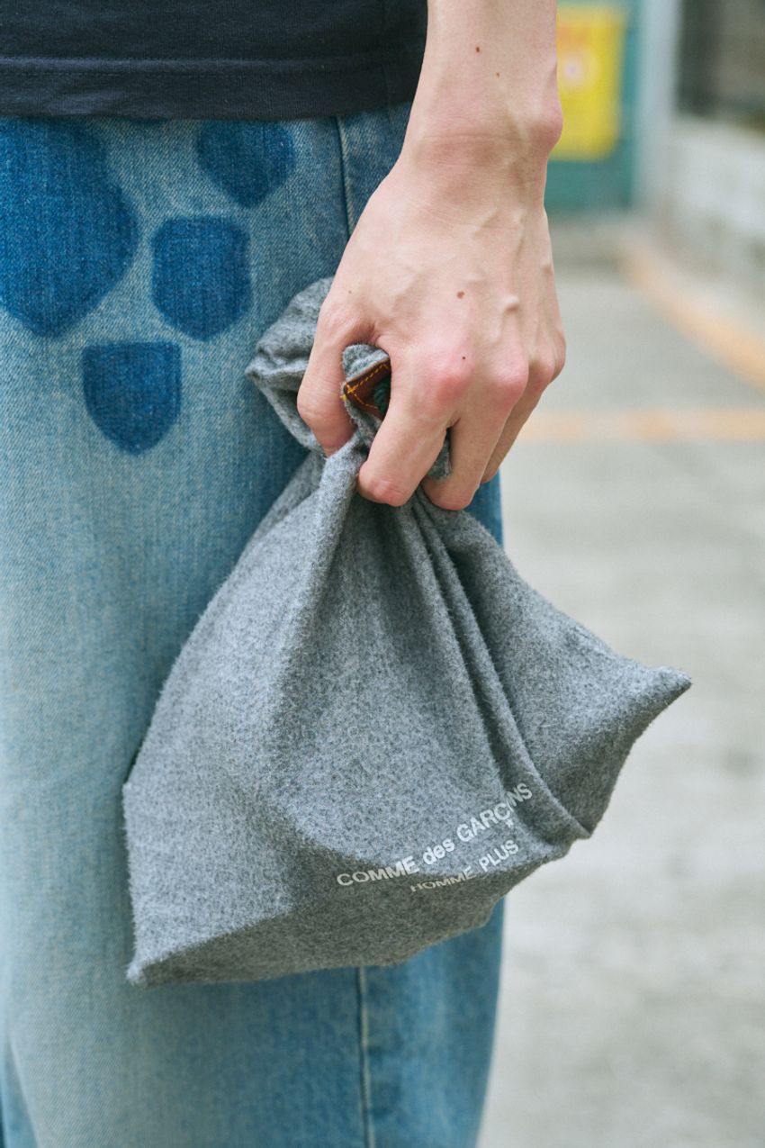 定番一辺倒じゃツマラナイ！“ひとクセ”あるデニムを自然に楽しむ洒落者たちをパパラッチ - 3枚目の画像