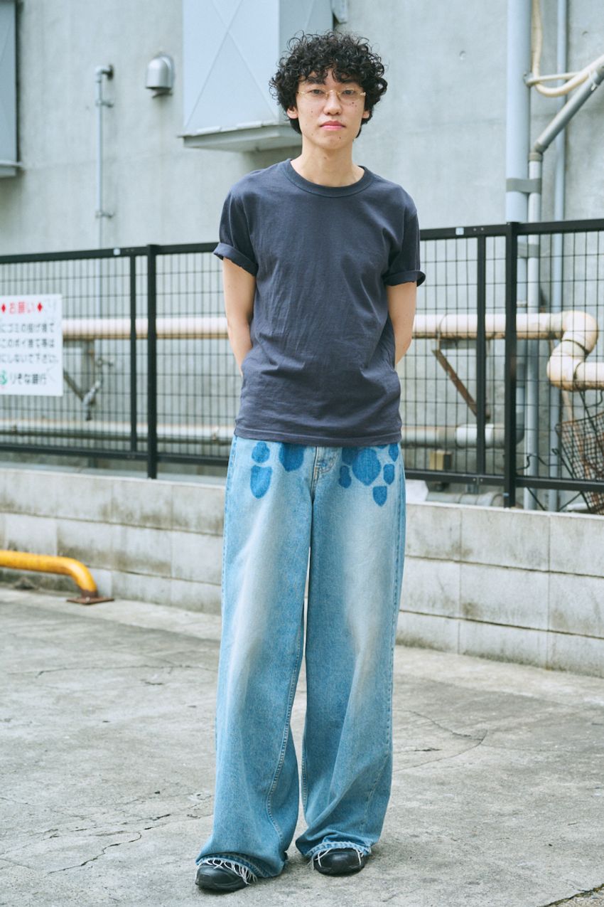 定番一辺倒じゃツマラナイ！“ひとクセ”あるデニムを自然に楽しむ洒落者たちをパパラッチ - 2枚目の画像