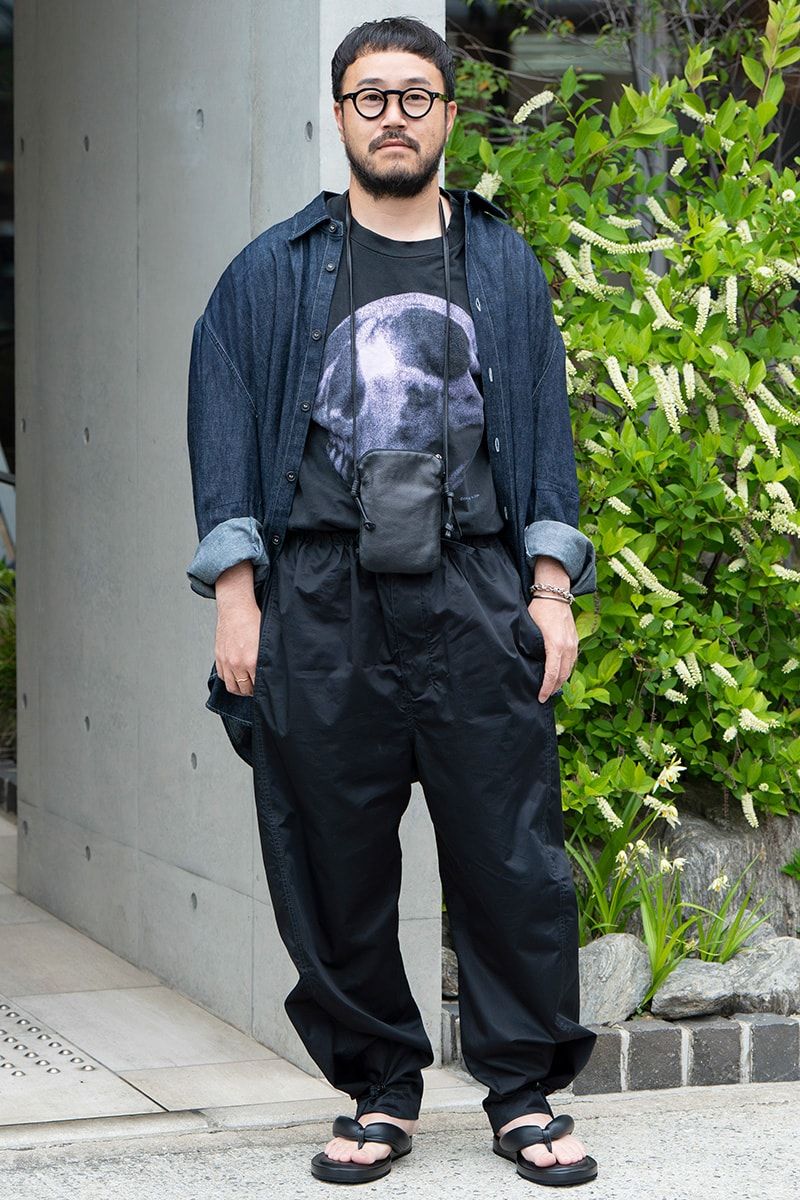 シャツ＝ヘドメイナー