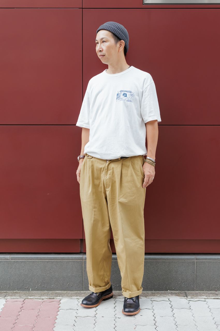 「Tシャツ×パンツ」のワンツーコーデでもこんなに洒落られる！3人のスナップを厳選 - 4枚目の画像