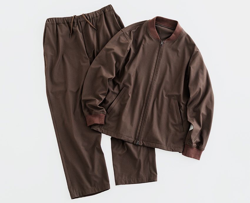 ジャケット1万6940円、パンツ9900円/ともにグリーンレーベル リラクシング