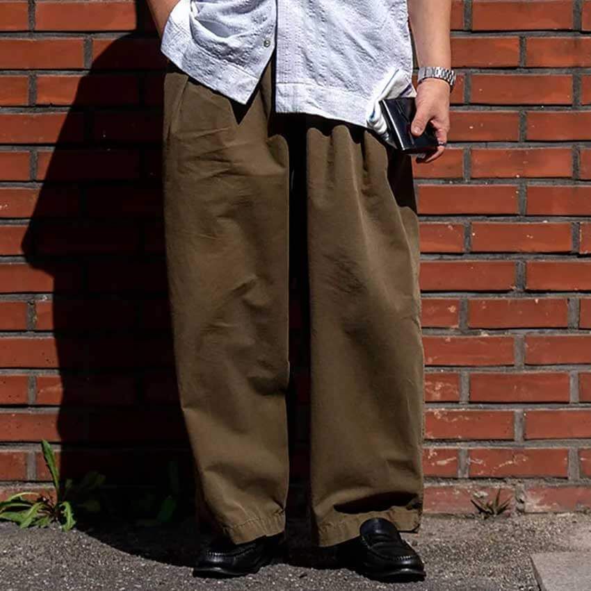 韓国でも“ブラウン系コーデ”がトレンドだった!? 秋口まで参考にしたい最新コーデ3選 - 1枚目の画像