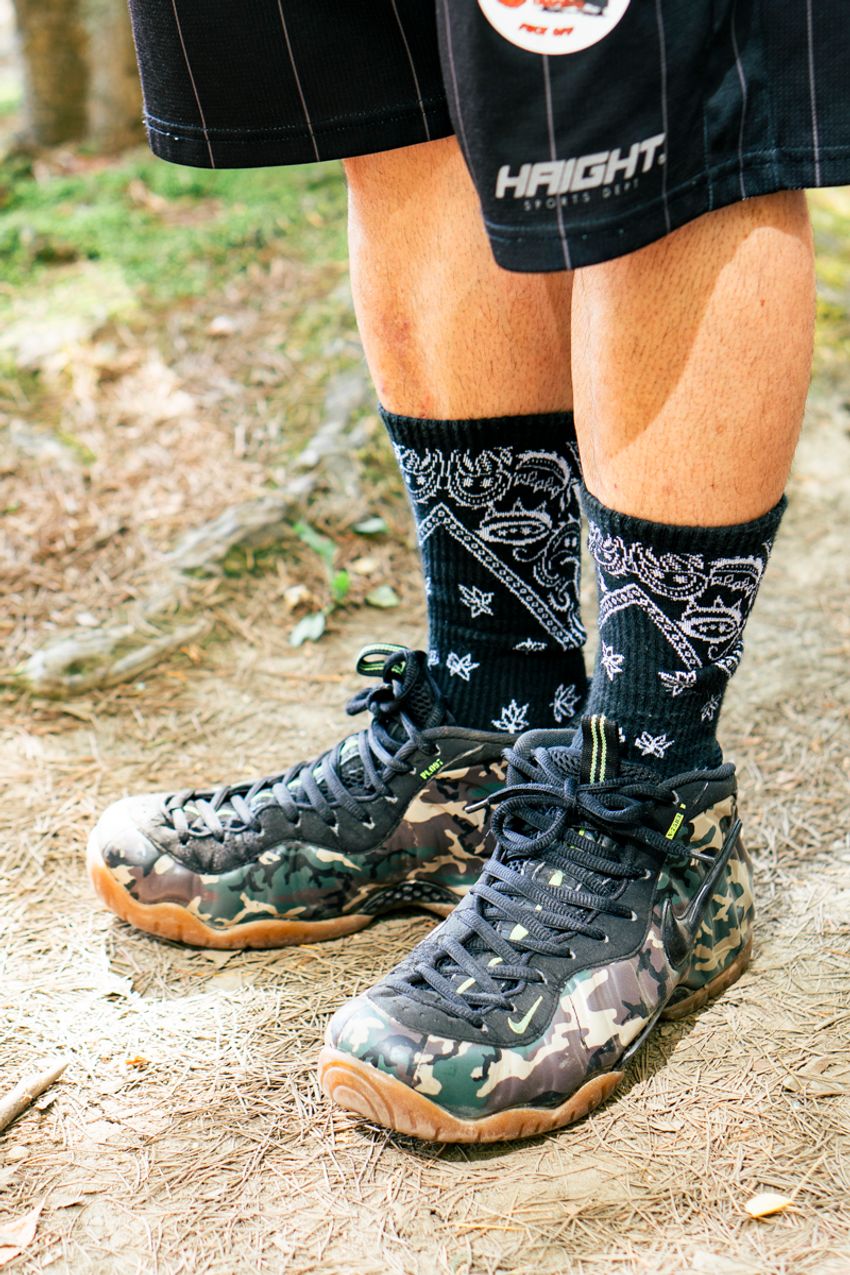 ソックスは自由を表現するキャンバスだ！ コーディネイトに“華”を添えた3人の足元上手 - 3枚目の画像