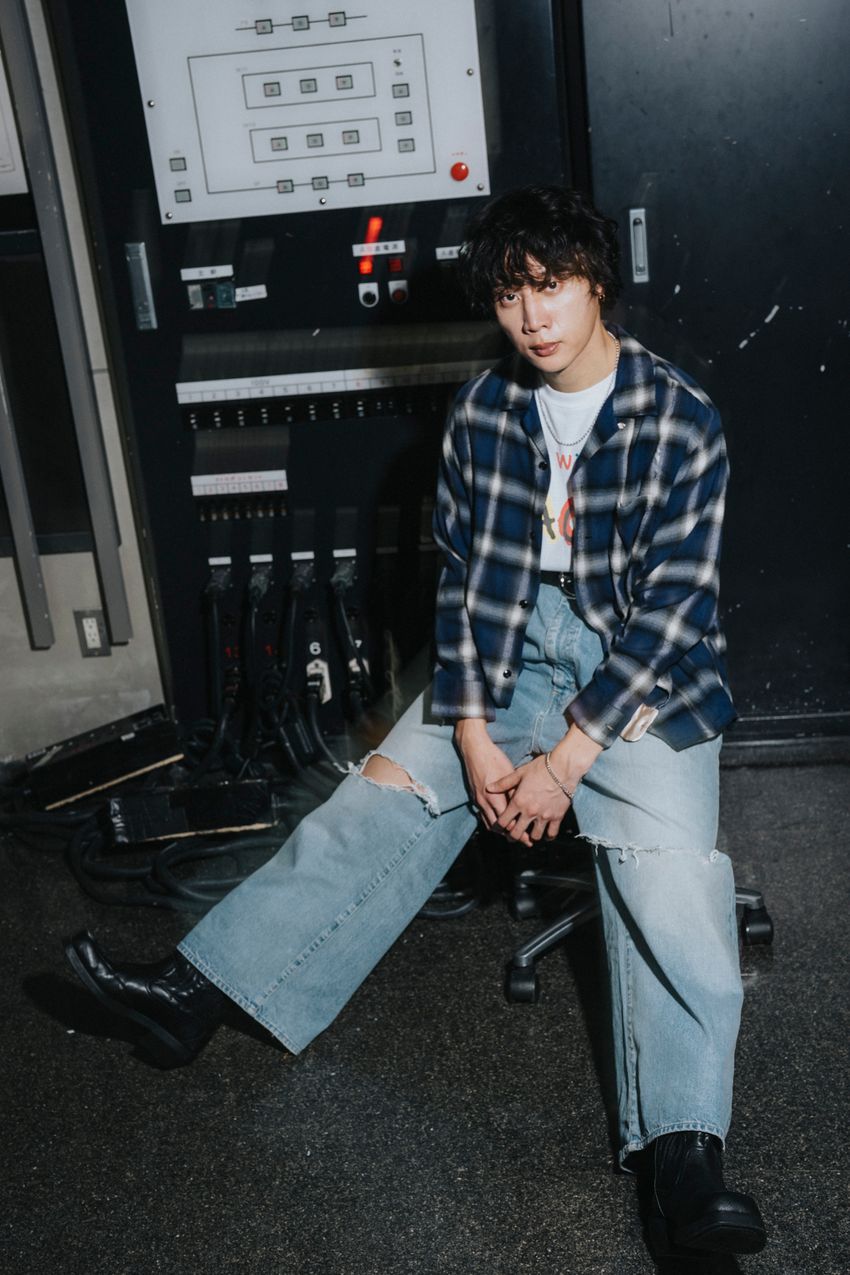 「流行より今の自分に似合うかどうか」go!go!vanillas牧 達弥さんを中目黒でパパラッチ！ - 13枚目の画像