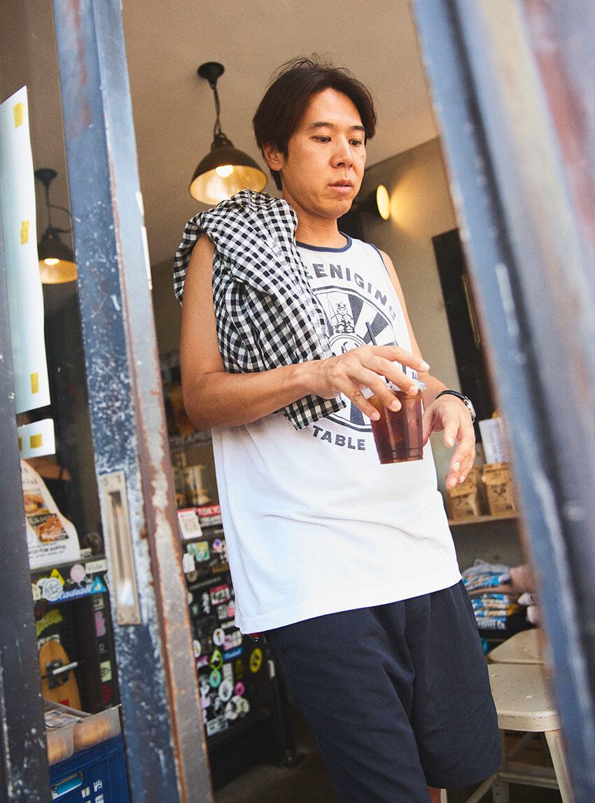 私服のロッチ・コカドさんを原宿でパパラッチ！“自作した服”のクオリティを抜き打ちチェック - 13枚目の画像