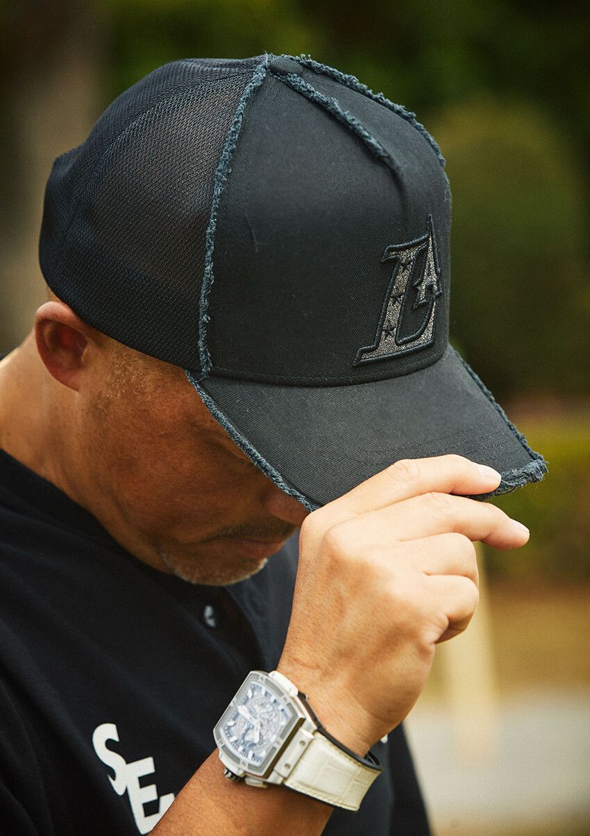 私服姿の小野伸二さんに突撃パパラッチ！愛用時計はウブロ。ソフ＆サロモンでスポーティな装いに - 5枚目の画像