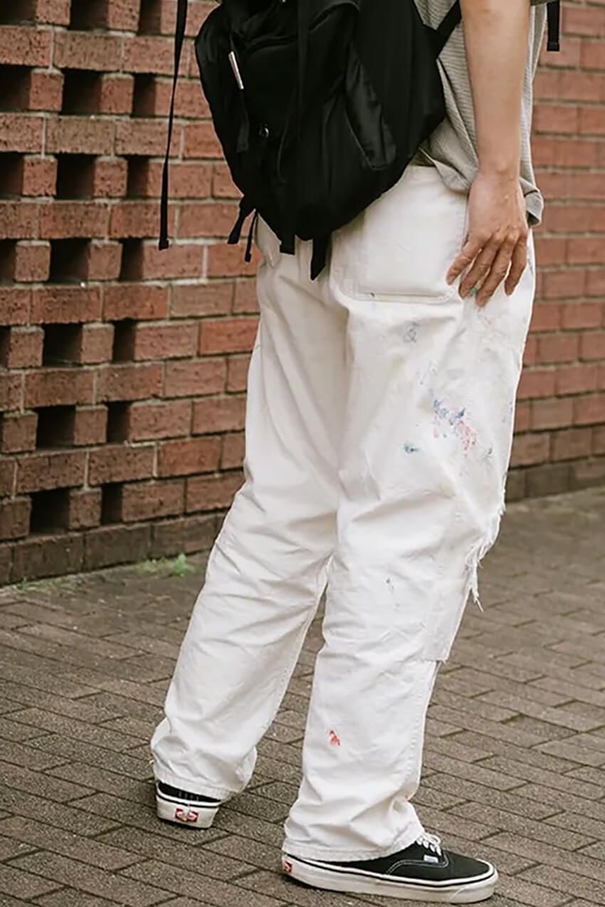 秋の入り口のカラーコーデ正解例「優しいベージュ」を纏った3人を街角スナップで！ - 1枚目の画像