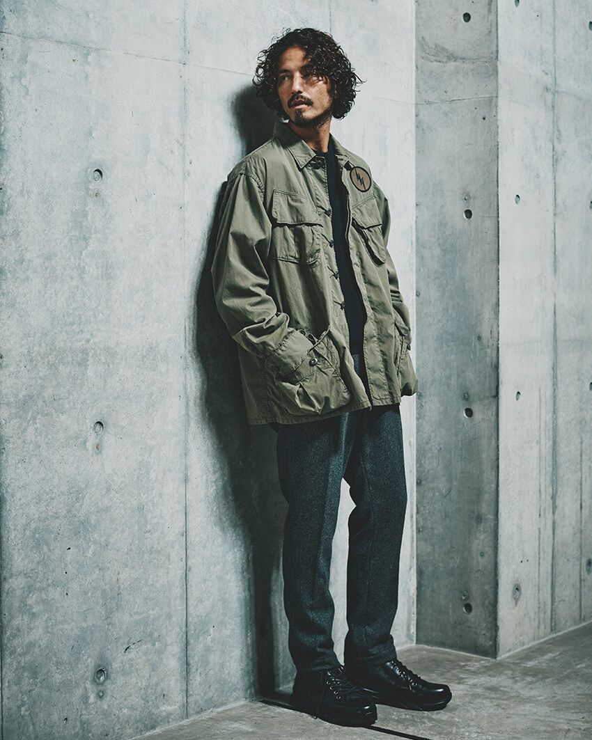 パンツ7万2600円、靴5万5000円／すべてヒステリックグラマー　03-3478-8471