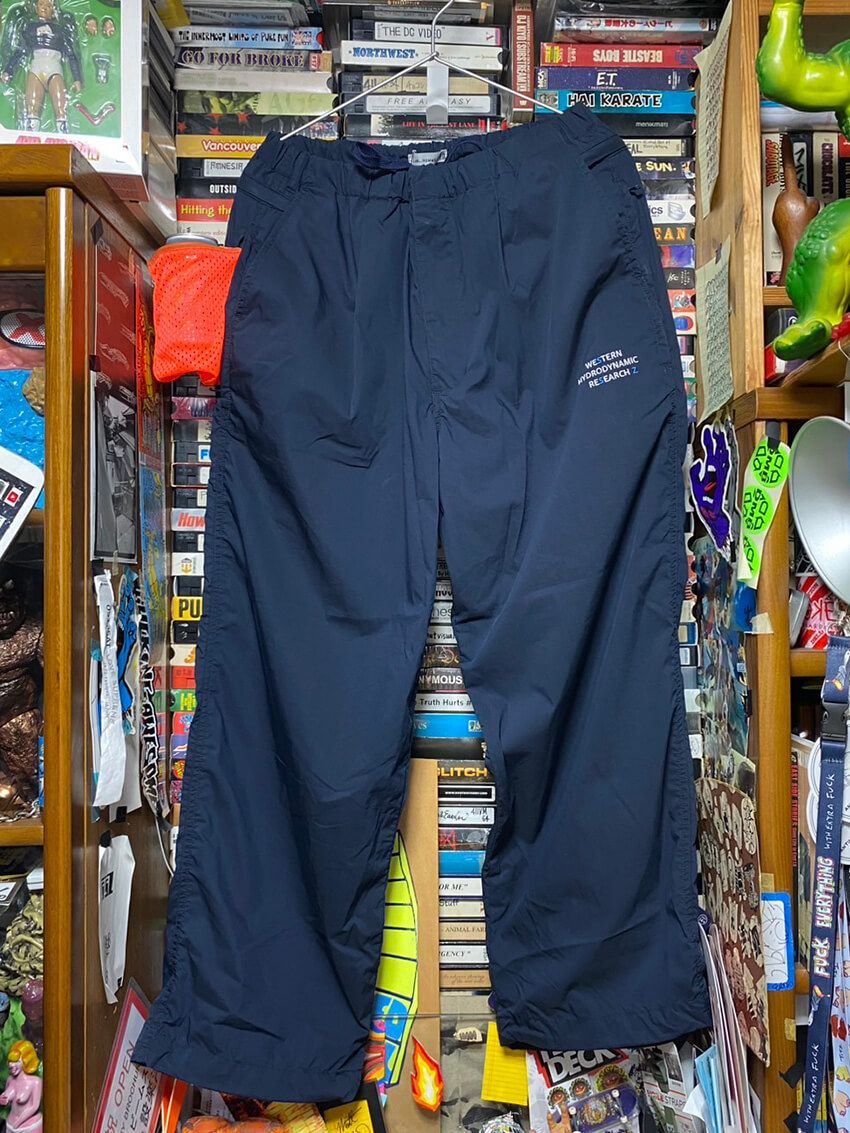 「SSZ × WHR SHAKA PANT」2万8600円／SSZ×WHR（ピルグリム サーフ+サプライ 東京　03-5459-1690）