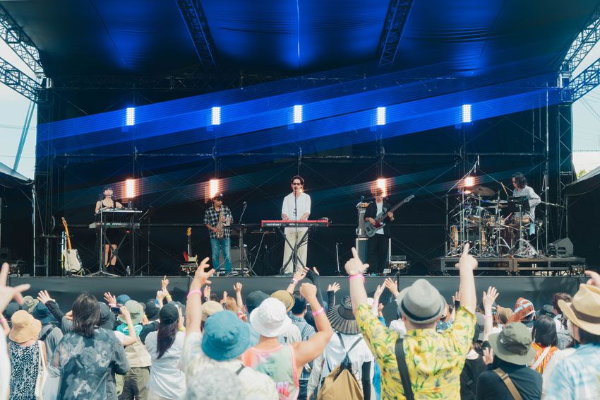 【楽屋裏でSNAP！】「年齢を言い訳にしない」TENDREが描く40代からのポジティブな生き方 - 2枚目の画像