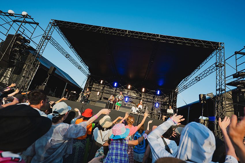 ©︎RHYTHM AND RIDE