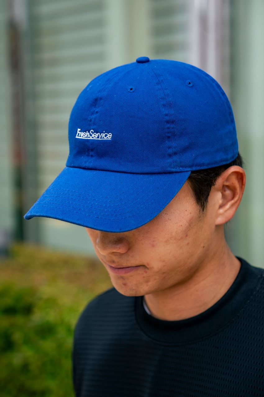 大定番“オールブラック”に個性をちょい足し。小物で魅せる3人のスタイルチェック - 3枚目の画像