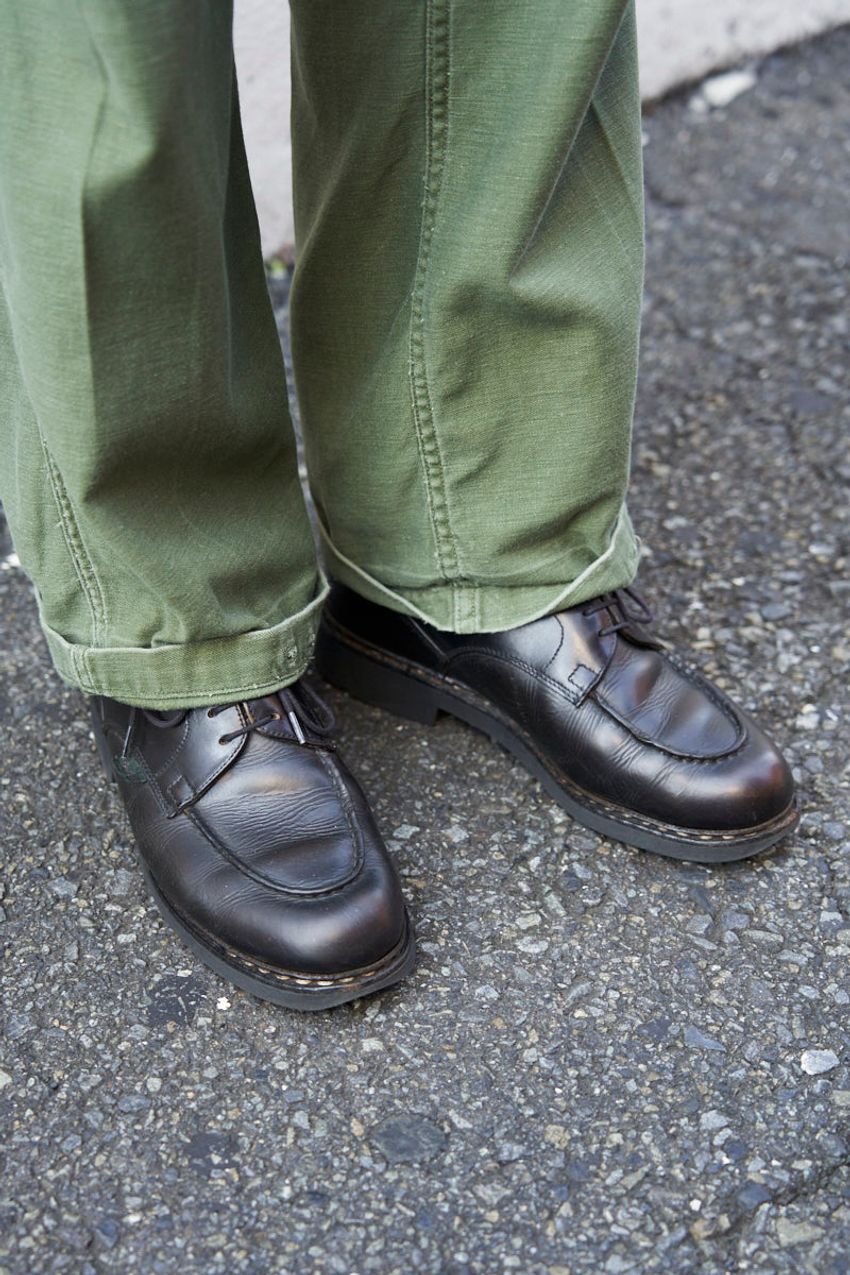 デニム、チノ、軍パン。“三大定番パンツ”のアップデート例をスナップで解説！ - 10枚目の画像