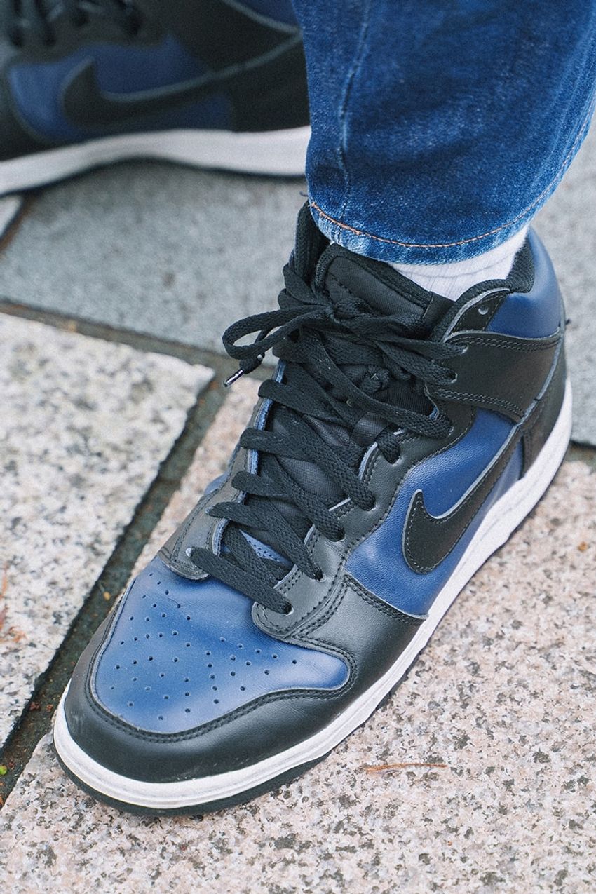 「ウエストバッグ」をセンス良く取り入れたコーデ例3選。斜め掛けやネック掛けなど使い方もチェック！ - 10枚目の画像