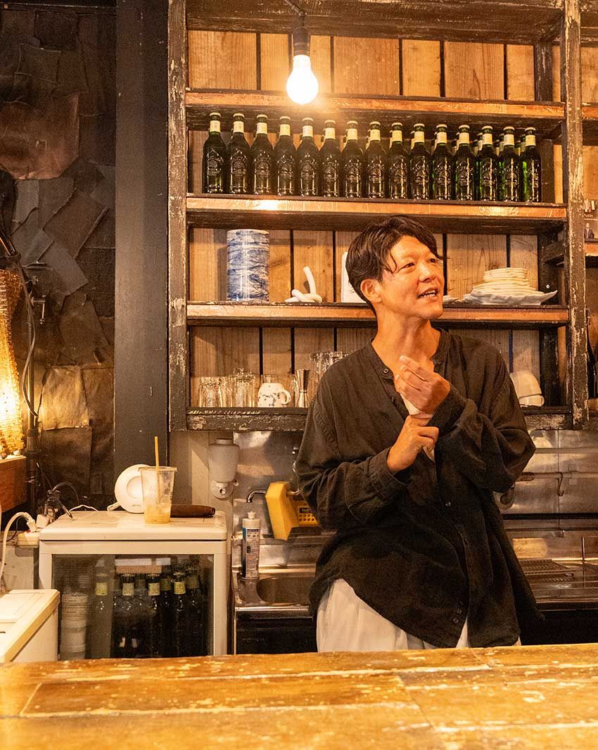 「基本、デニムは穿かん」俳優・駿河太郎さんを突撃パパラッチ！カルチャー香るコーデを徹底分解 - 30枚目の画像