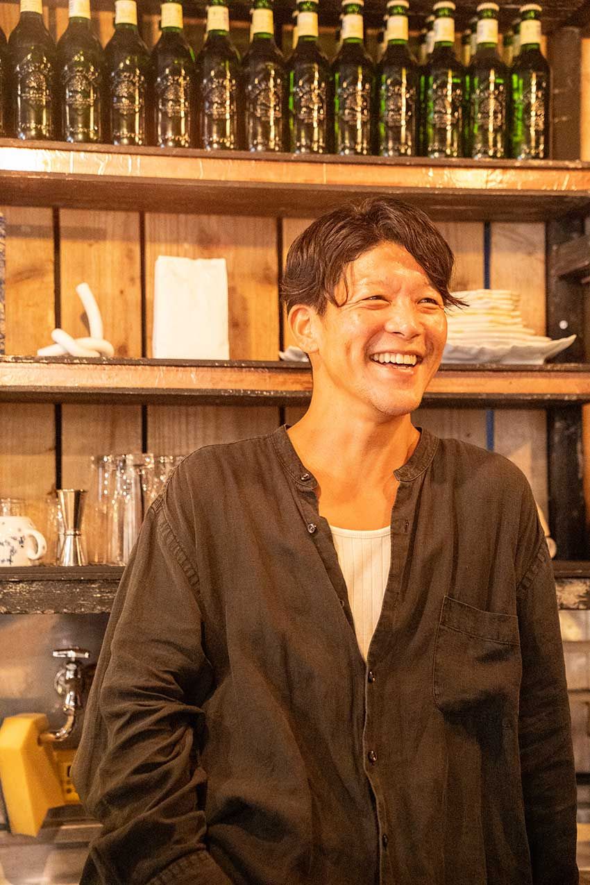 「基本、デニムは穿かん」俳優・駿河太郎さんを突撃パパラッチ！カルチャー香るコーデを徹底分解 - 29枚目の画像