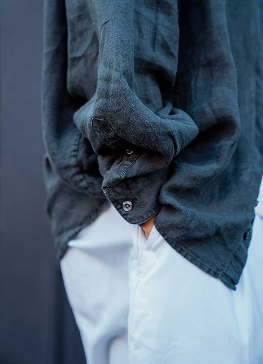 「基本、デニムは穿かん」俳優・駿河太郎さんを突撃パパラッチ！カルチャー香るコーデを徹底分解 - 10枚目の画像