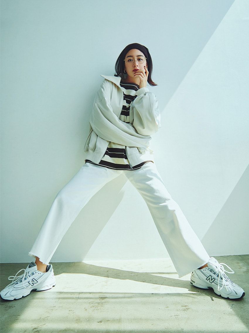 山本美月の”私的デニムスタイル”3例。旧知のスタイリストがプライベートな装いを表現 - 4枚目の画像