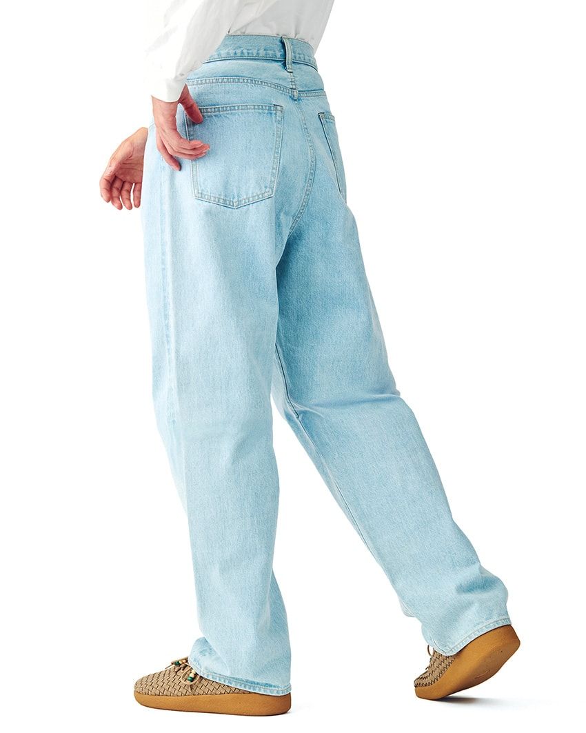 A.P.C.のストレート、ラングラーのフレアetc. “シルエット補正”デニムでスタイルアップ！ - 3枚目の画像