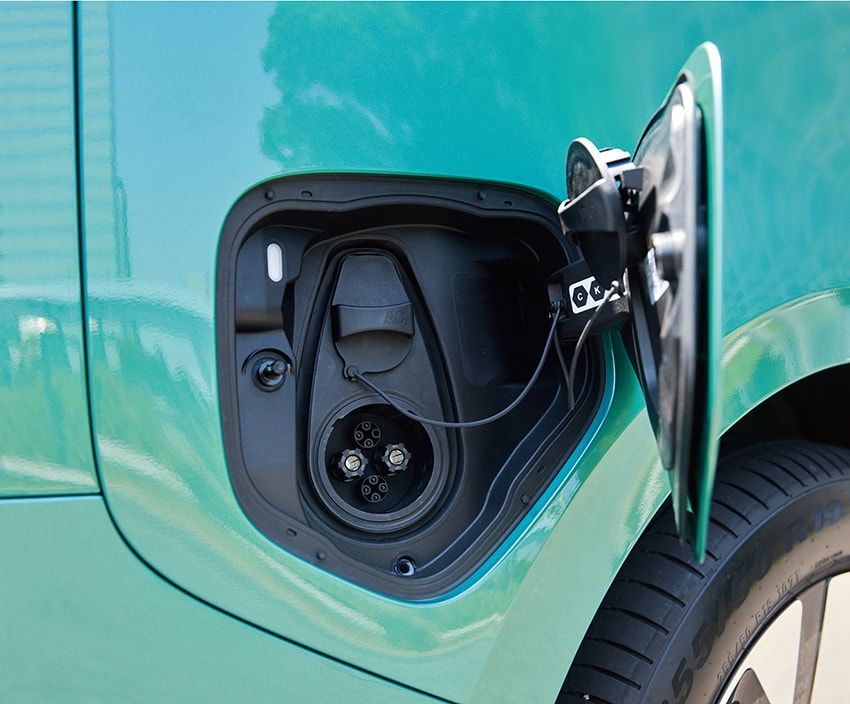 往年のワーゲンバスが蘇った！ レトロでハイスペックな電動ミニバン「ID. Buzz」を試乗レポ - 4枚目の画像