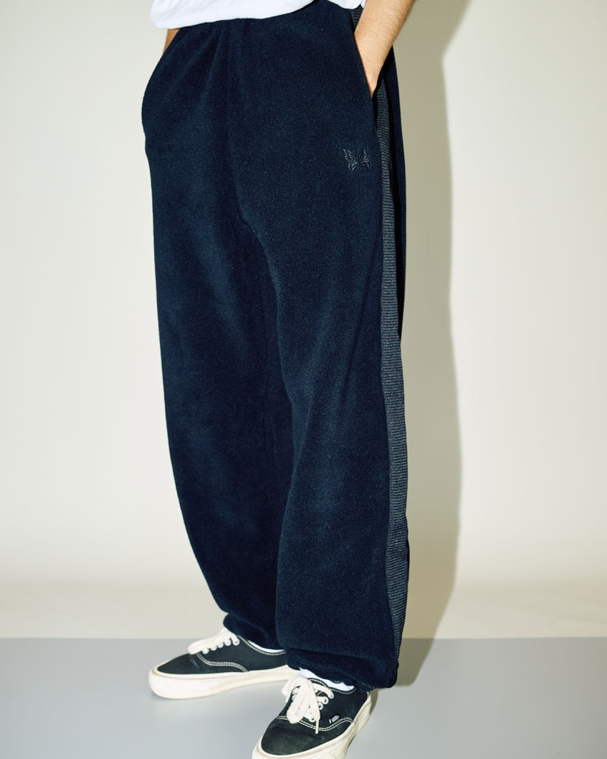 Needles トラックパンツ ＋ UNIQLOコラボ フリースパンツ セット ユニクロ＆ニードルズ」の超話題コラボを試着レビュー！サイズ感と魅力