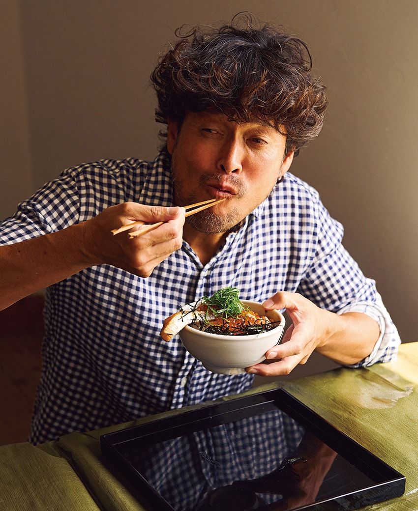 アンチョビバターの塩気と旨みがおいしさを底上げ！