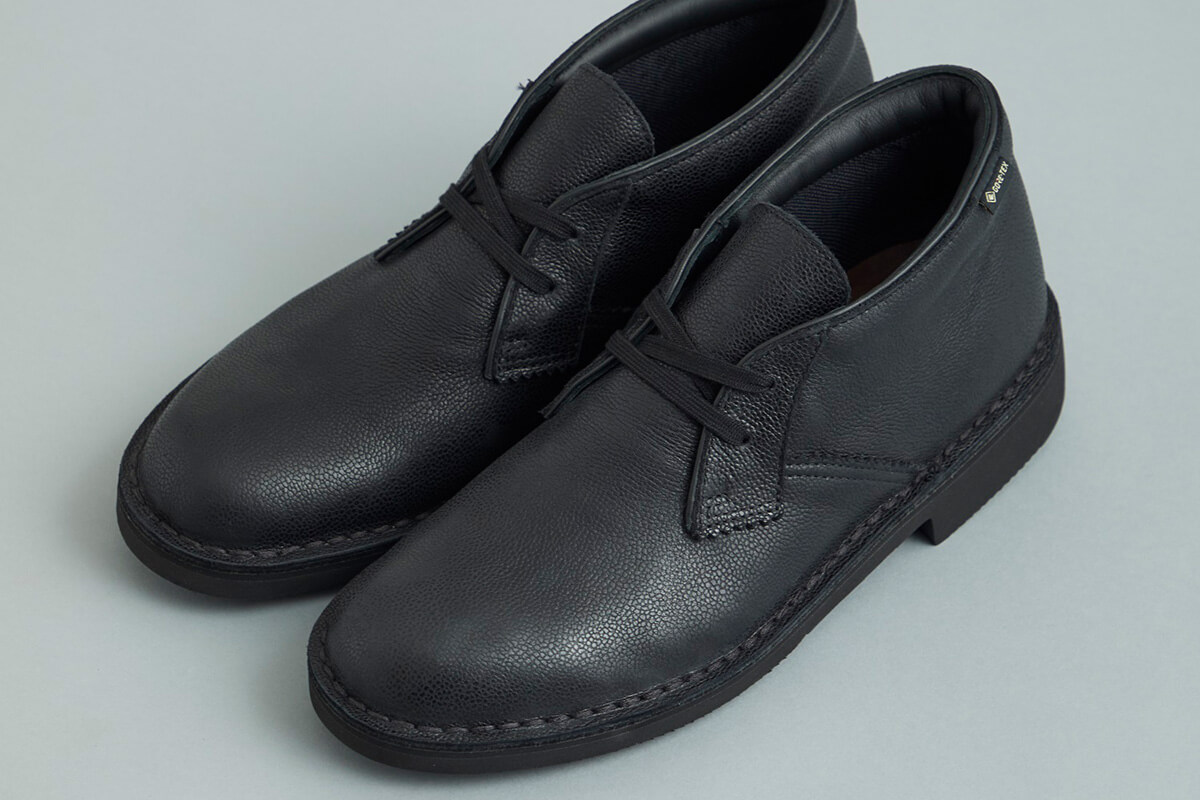 生誕75周年！クラークス「デザートブーツ」をユナイテッド