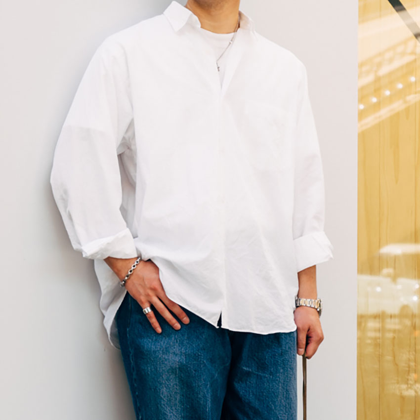 大人こそ似合う「コモリ」のシャツ。スナップでキャッチした洒落者3名