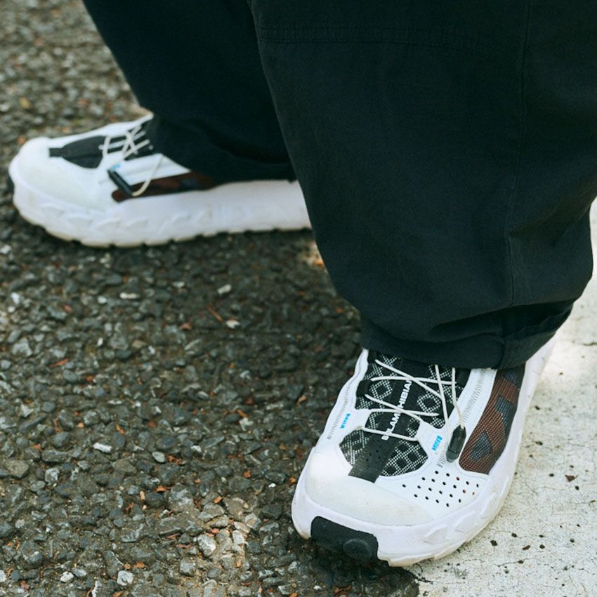 最新サロモンルックは黒以外も人気！街の大人たちが選んだモデルと履きこなしかた - 1枚目の画像