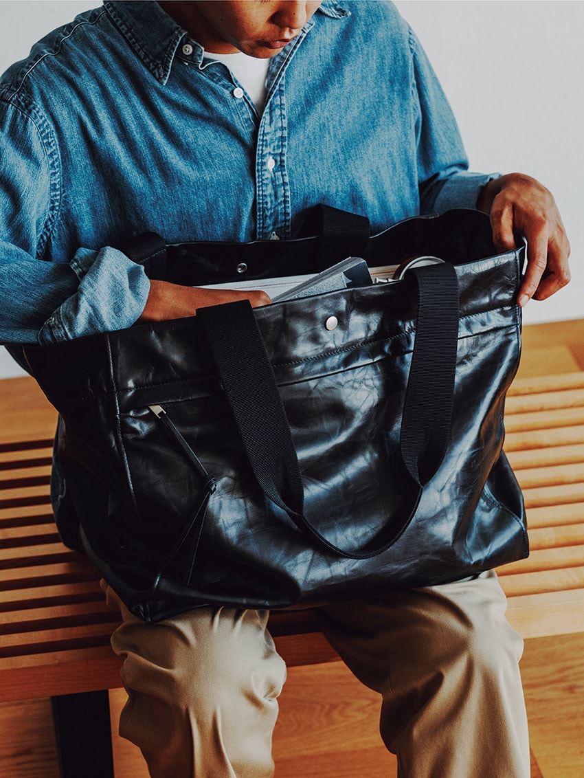 ジル サンダー」のカーフレザー製トートが使える！ “大人の特命”に